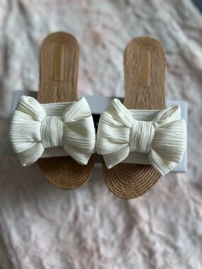 Bamboo Bow Sandal